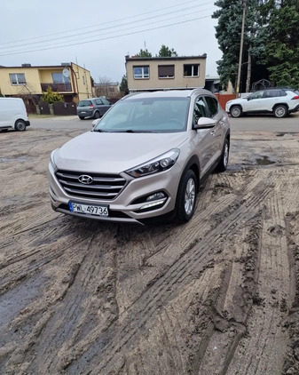 Hyundai Tucson cena 66420 przebieg: 150000, rok produkcji 2016 z Wolsztyn małe 106